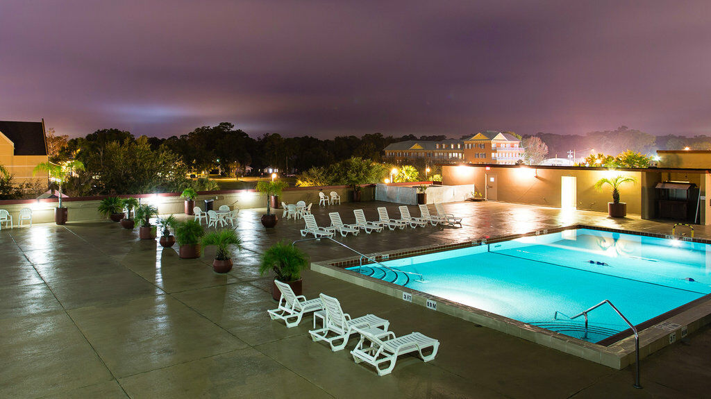 Holiday Inn Gainesville-University Center By Ihg Экстерьер фото